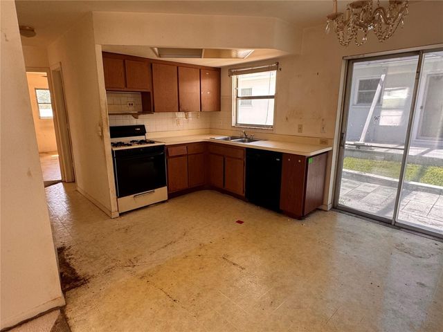 12400 PARK BOULEVARD 625, Seminole, FL 33772