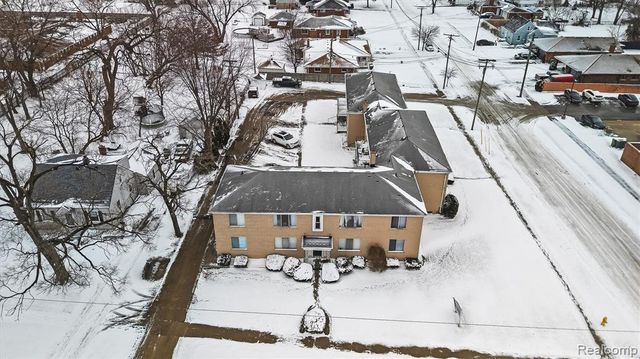 21440 Kelly Road, Eastpointe, MI 48021