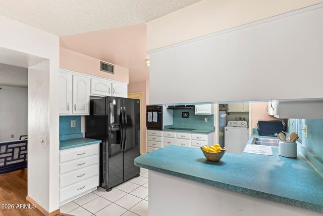10801 W CARON Drive, Sun City, AZ 85351