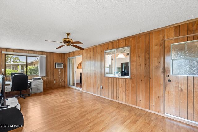 10801 W CARON Drive, Sun City, AZ 85351