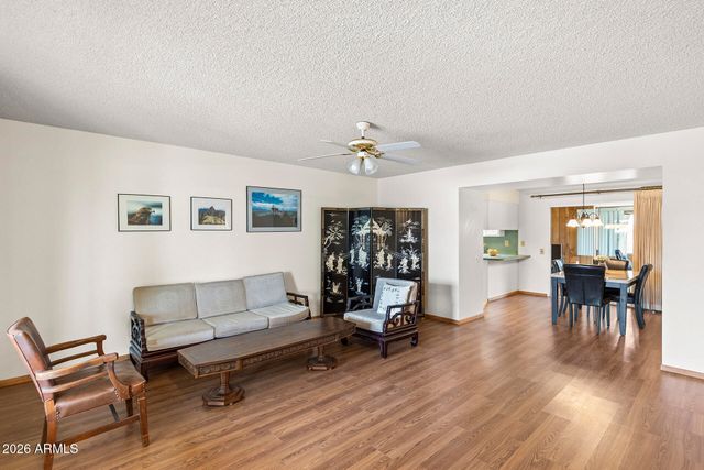 10801 W CARON Drive, Sun City, AZ 85351