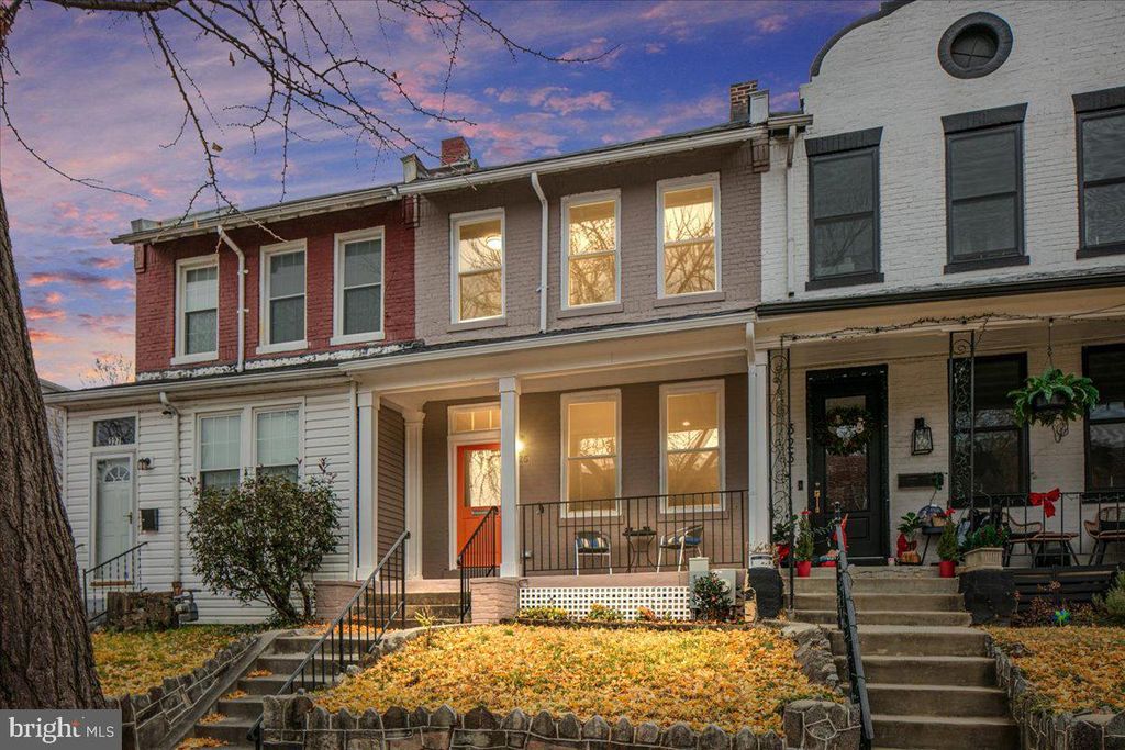 325 14TH PL NE, Washington, DC 20002