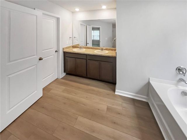 11911 Lovejoy Crossing Way, Hampton, GA 30228