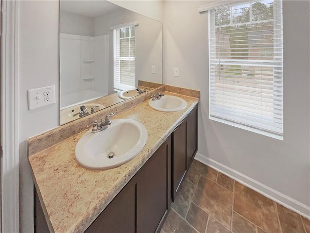 11911 Lovejoy Crossing Way, Hampton, GA 30228