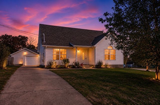 100 Bungalow Ct, Smyrna, TN 37167
