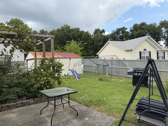 100 Bungalow Ct, Smyrna, TN 37167