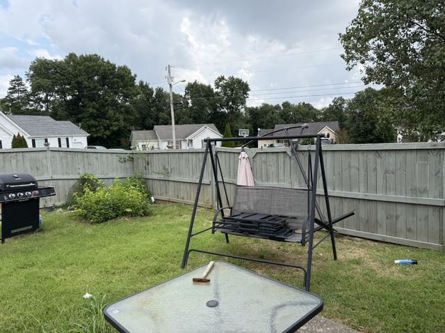 100 Bungalow Ct, Smyrna, TN 37167