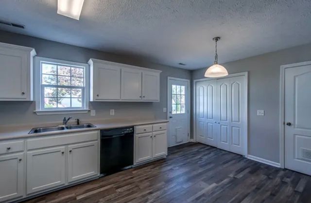 100 Bungalow Ct, Smyrna, TN 37167