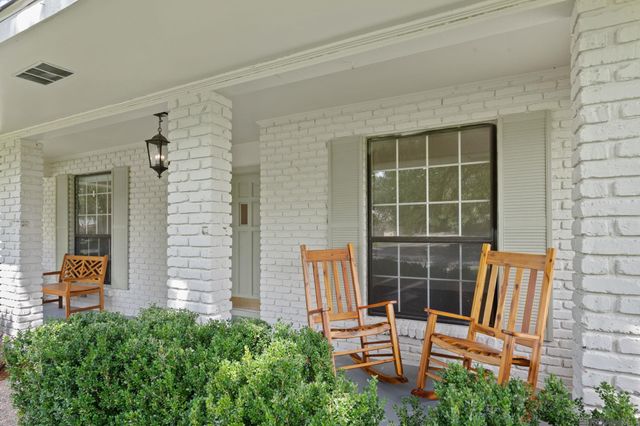 726 Bromley Dr, Baton Rouge, LA 70808