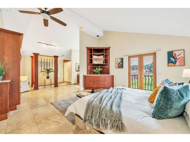 82537 GREENWOOD St, Creswell, OR 97426