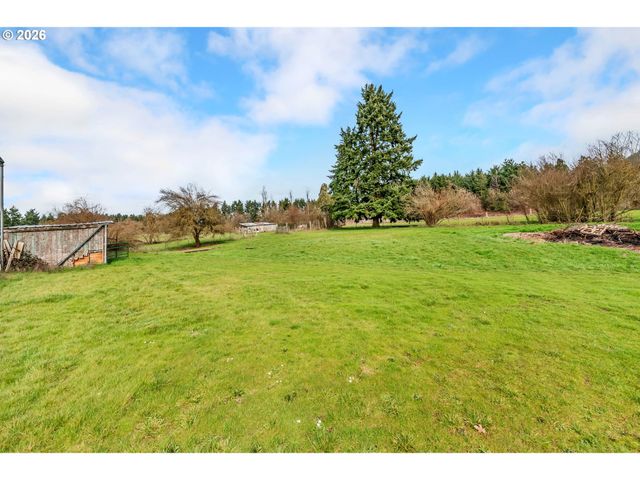 82537 GREENWOOD St, Creswell, OR 97426