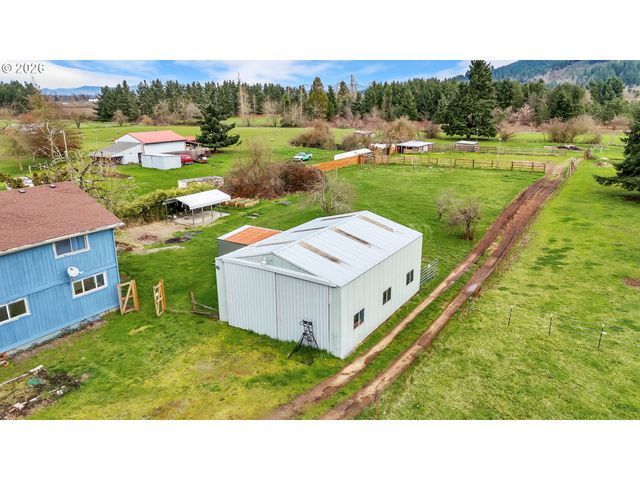 82537 GREENWOOD St, Creswell, OR 97426