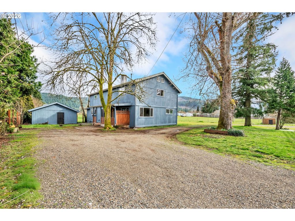 82537 GREENWOOD St, Creswell, OR 97426