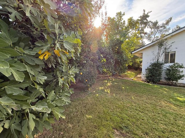 2510 W Escalon Avenue, Fresno, CA 93711