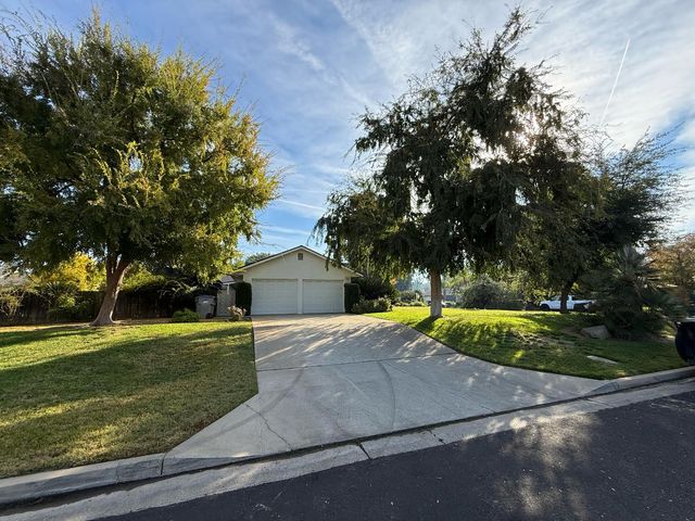 2510 W Escalon Avenue, Fresno, CA 93711