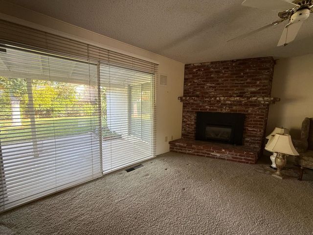 2510 W Escalon Avenue, Fresno, CA 93711