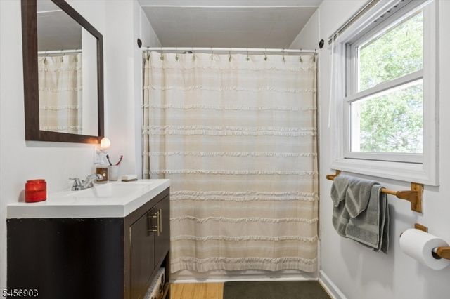 3 Minnehaha Blvd, Parsippany-troy Hills Twp., NJ 07034