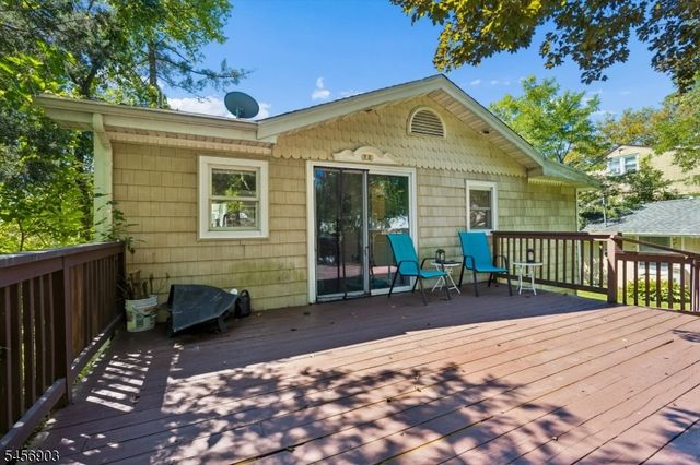 3 Minnehaha Blvd, Parsippany-troy Hills Twp., NJ 07034