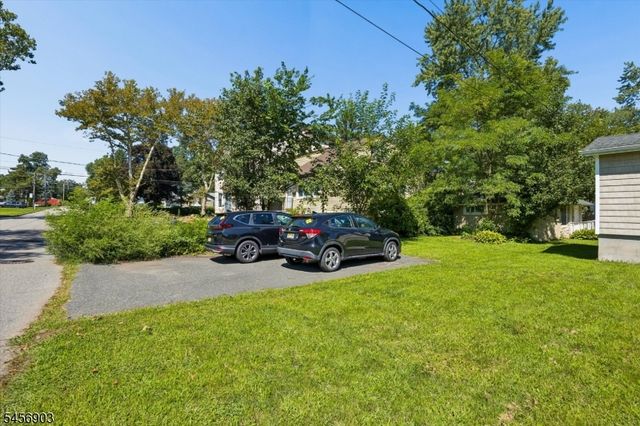 3 Minnehaha Blvd, Parsippany-troy Hills Twp., NJ 07034