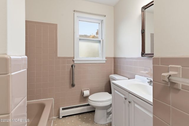 55 Scarborough Place, Toms River, NJ 08757