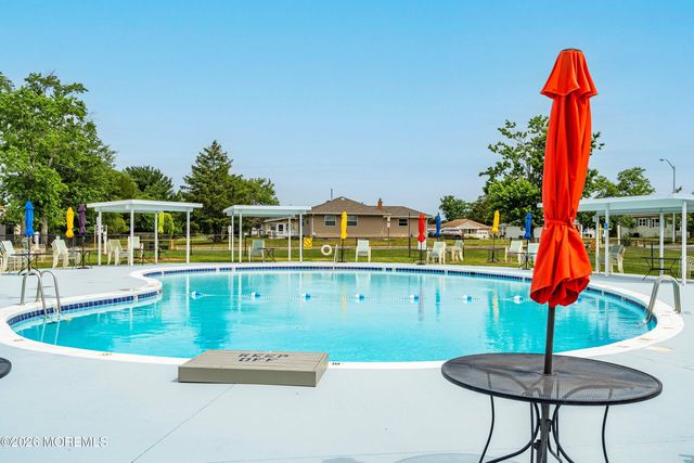 55 Scarborough Place, Toms River, NJ 08757