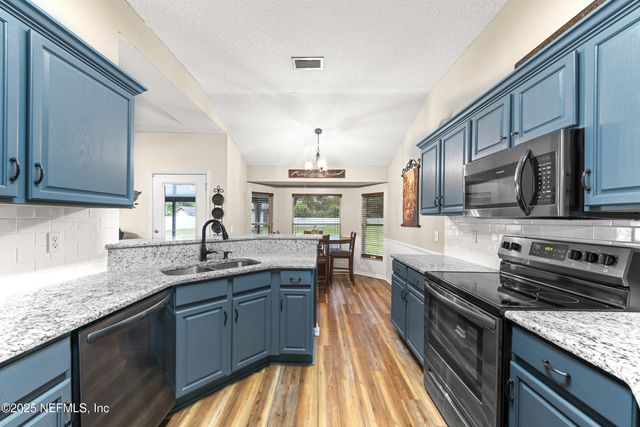 13739 DUNN CREEK Road, Jacksonville, FL 32218