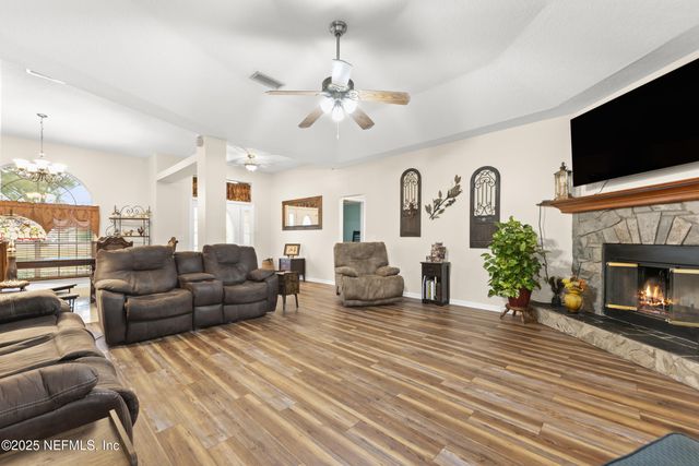 13739 DUNN CREEK Road, Jacksonville, FL 32218