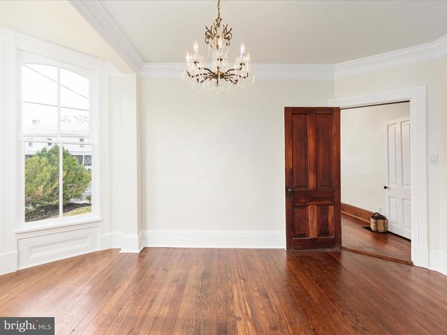 239 N CHURCH ST, Woodstock, VA 22664