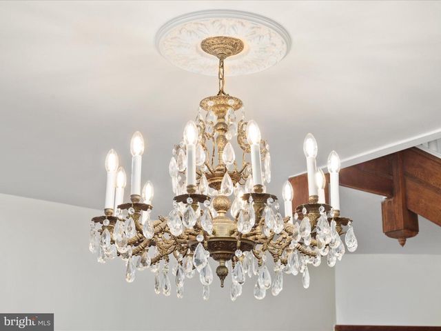 239 N CHURCH ST, Woodstock, VA 22664