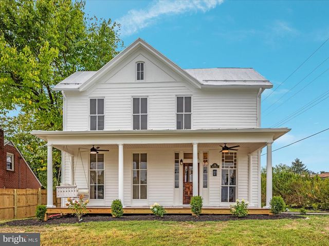 239 N CHURCH ST, Woodstock, VA 22664