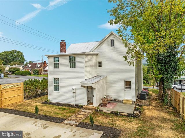 239 N CHURCH ST, Woodstock, VA 22664