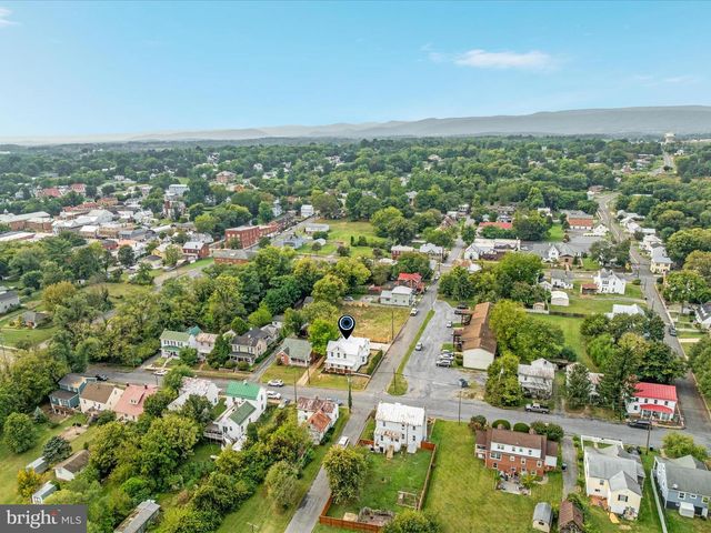 239 N CHURCH ST, Woodstock, VA 22664