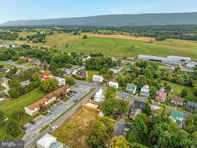 239 N CHURCH ST, Woodstock, VA 22664