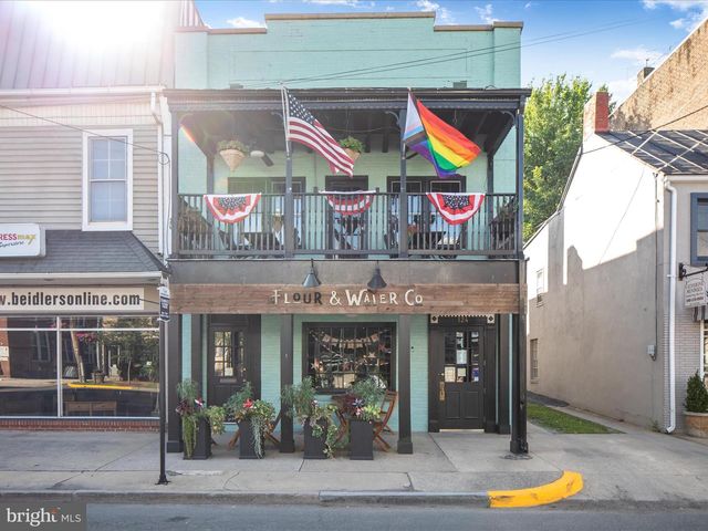 239 N CHURCH ST, Woodstock, VA 22664