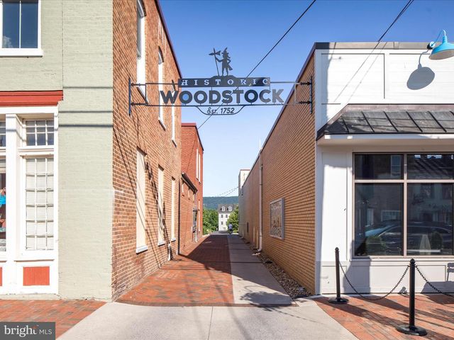 239 N CHURCH ST, Woodstock, VA 22664