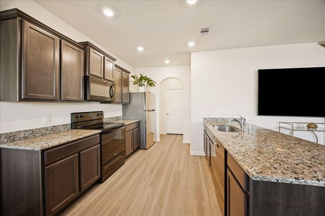 6215 El Turquesa Drive Drive, Houston, TX 77048