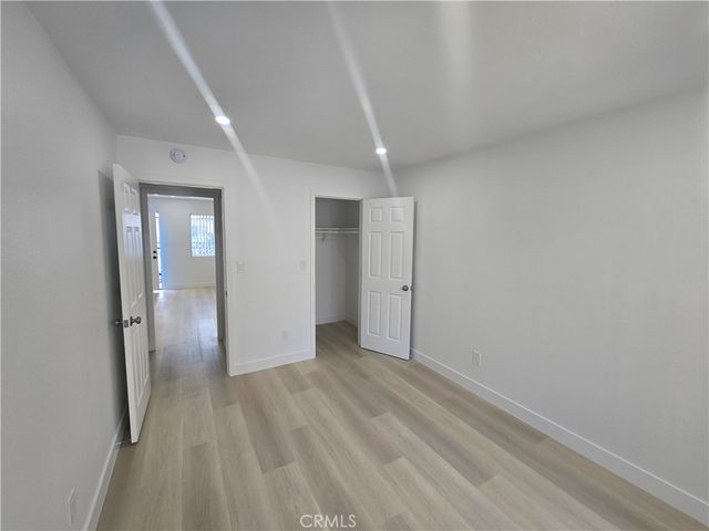 220 12th 17, Huntington Beach, CA 92648