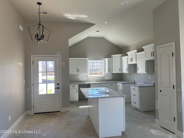 240 Flower Garden Drive, Southaven, MS 38671