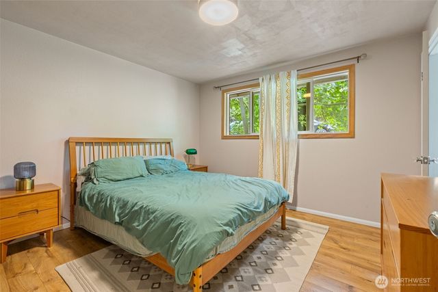 35804 15th Avenue SW, Federal Way, WA 98023