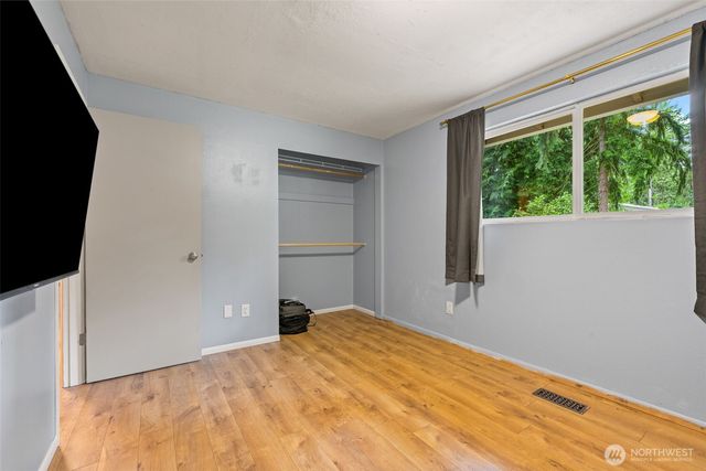 35804 15th Avenue SW, Federal Way, WA 98023