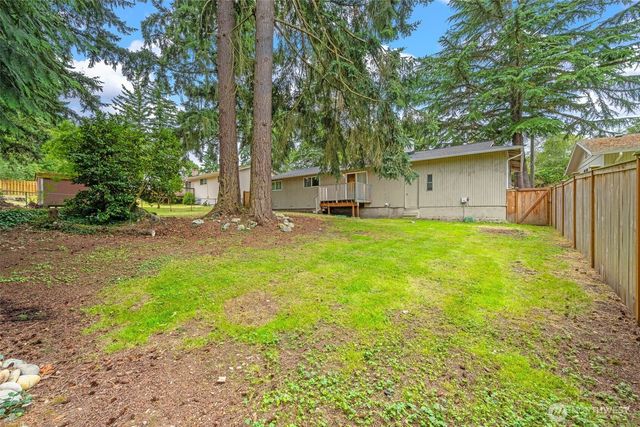 35804 15th Avenue SW, Federal Way, WA 98023