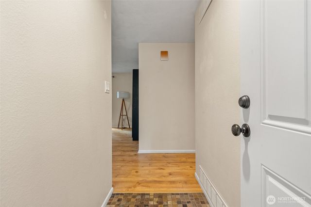 35804 15th Avenue SW, Federal Way, WA 98023