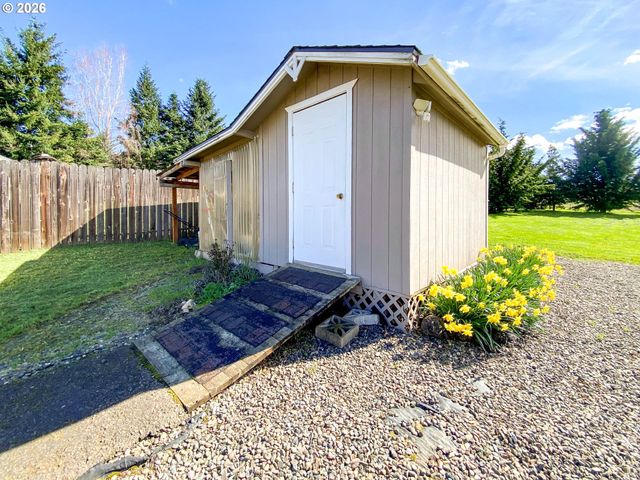 147 PALOMINO Ave, Roseburg, OR 97471