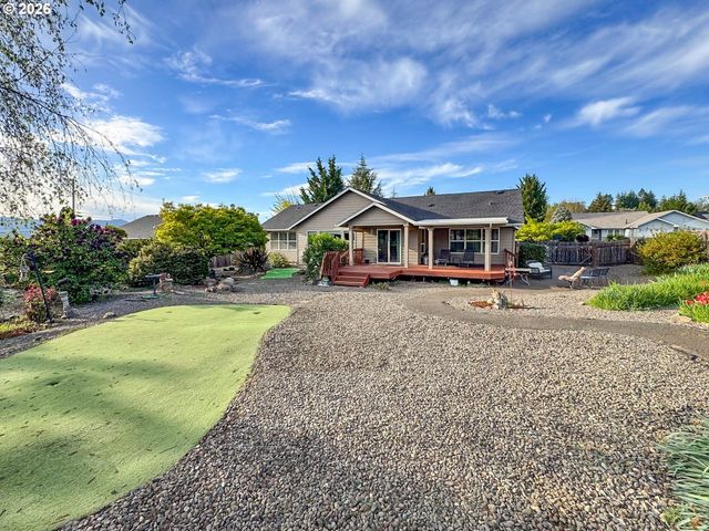 147 PALOMINO Ave, Roseburg, OR 97471