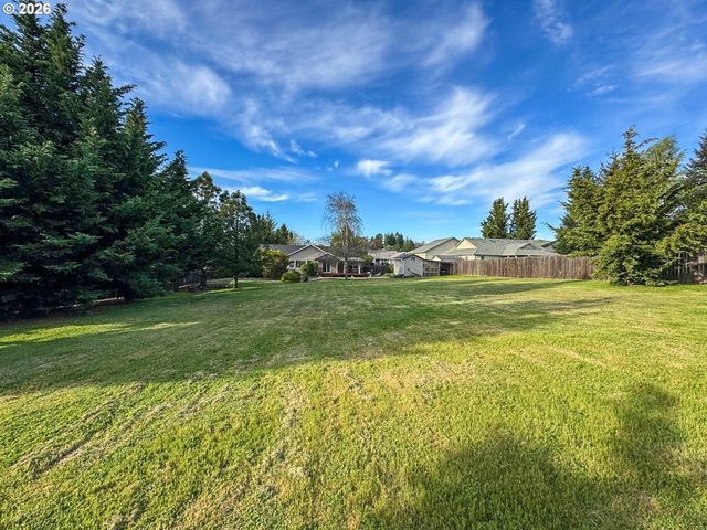 147 PALOMINO Ave, Roseburg, OR 97471
