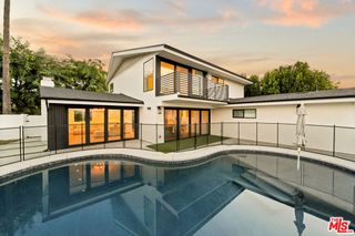 15655 Castlewoods Drive, Sherman Oaks, CA 91403