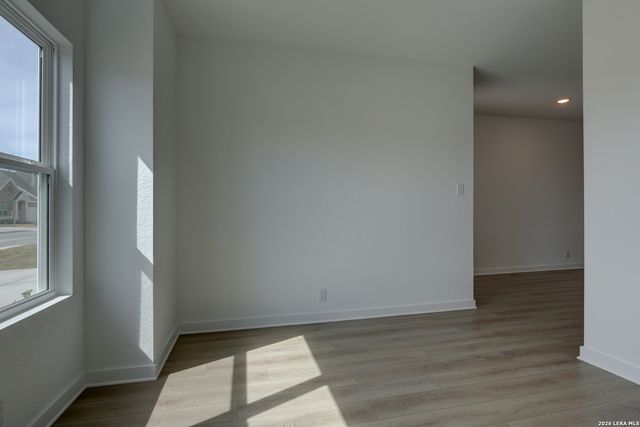 128 Yale St, Seguin, TX 78155