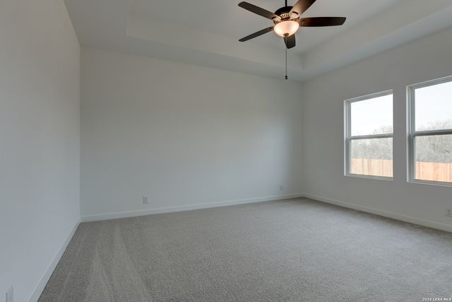 128 Yale St, Seguin, TX 78155