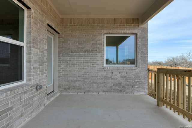 128 Yale St, Seguin, TX 78155