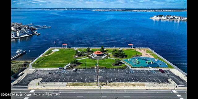 21 Shell Road, Mantoloking, NJ 08738